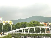 Qiq i Pure Female Youth Boutique Hostel (Jingxi Nanfang Hospital Branch)