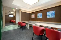 REZEN CULTURE HOTEL - พร้อมอาหารเช้า