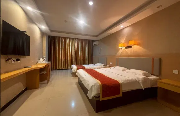 開蔓輕奢酒店（保定曲陽濱河南路店）