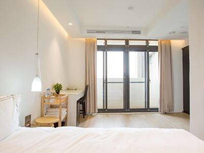 Miniwest Hotel