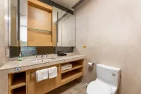 เอ็กเซ็กคูทีฟอพาร์ตเมนต์เป่ากลี่ (ศูนย์แสดงสินค้านานาชาติปู่โจว กว่างโจว โพลีเวิลด์เทรดเอ็กซ์โป) โรงแรมใกล้ศูนย์ประชุมกวางเจาเทรดแฟร์