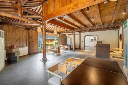 Yanguan Chaolezhicheng Pipa Chinese Inn Отели рядом с достопримечательностью «Xiaoputuochan Temple»