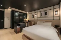 Mitasuya Ryokan Hotel Gumi by Aank