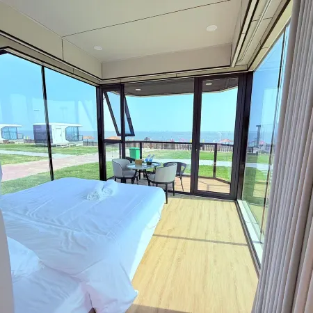 Kuanghai Capsule Hotel Base (Laoting Haiyunwan Tourist Scenic Spot)