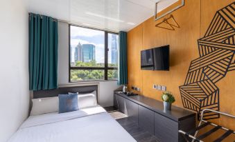 Atlas Hostel & Backpackers