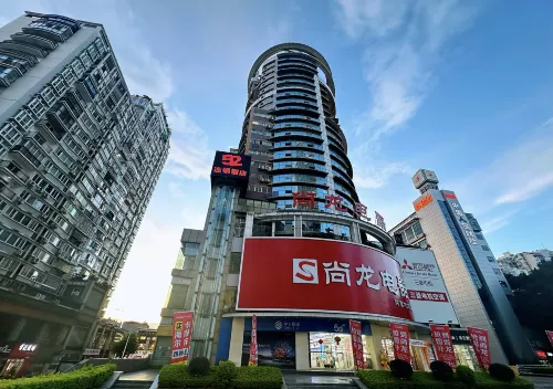 52 Hotel Chain - 2-Star