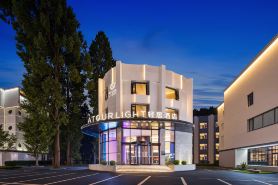 Huangshan Scenic Area South Gate Transfer Center Qingju Hotel