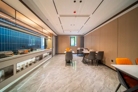 Zprime Premium Selected Hotel (Ma'anshan Hanshan)