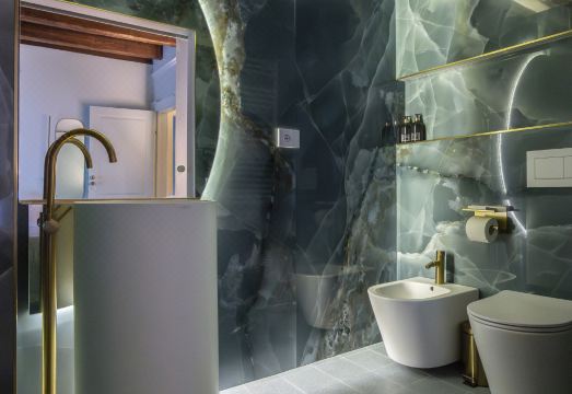 유니크 부티크 룸스의 건물 외관