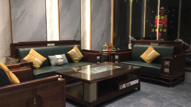 Mingting Grand Hotel (Lufeng Nantang Town)