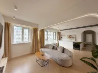 CozyStay Homestay (People's Square) - Lemmikkieläimet sallittu