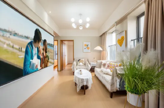 Shimei Cinema Hotel Apartment (Chongqing Guanyinqiao)