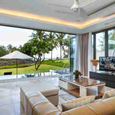 Ocean Luxury Villas Da Nang Rooms