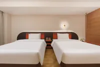 Urumqi Flora Secret Realm Hotel (Xinjiang International Grand Bazaar Branch)
