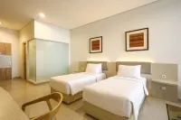 Skysuites Residence Surabaya - balcony
