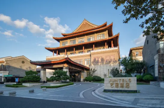 Juntels Penglai Hotels near Penglai Polar Ocean World