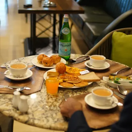 Walk-Inn Hospitality Group Centaurus Отели рядом с достопримечательностью «Торговый центр Centaurus»