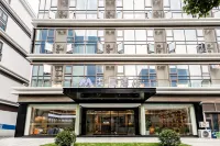 Homeinn MeiJuHotel (Shaoxing Paojiang Binhe Commercial Center)