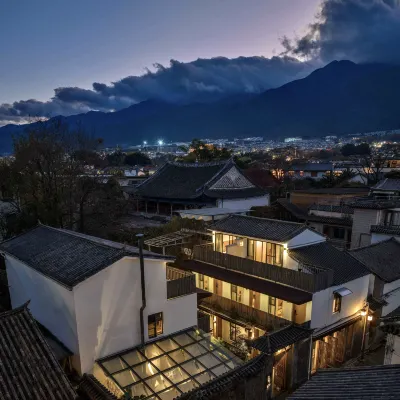 Dali Huiyin Designer Light Luxury Homestay (Ancient City South Gate) Hotels near Wuhua Building
