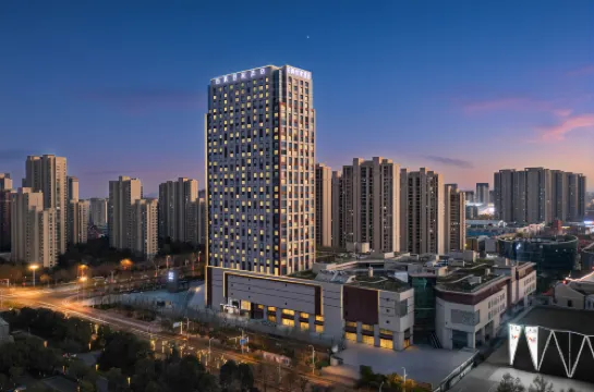 Boju Shijia Hotel (Chuzhou Municipal Government World Trade Shopping Life Plaza)