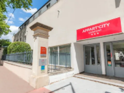 蒙彼利埃奧聖洛克站舒適公寓城市酒店 鄰近蒙彼利埃凱旋門的酒店