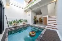 Kutesa Villa - Cozy Villa with Dreamy Swim Spot Hotels near Umalas