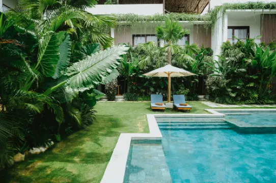 Porter Hotel - Surf & Yoga Retreat