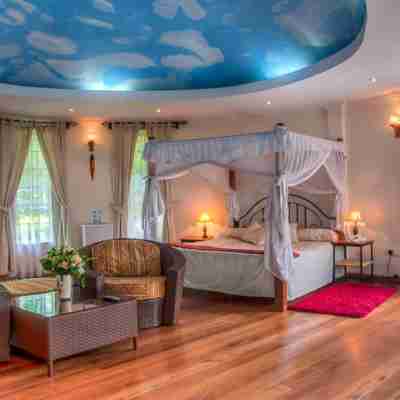 Poa Place Resort & Hotel - Where Nature Meets Comfort Rooms