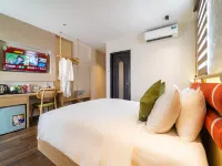 Nicecy Hotel - Bui Vien Central ロシアン マーケット周辺のホテル