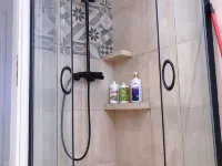 Paleo Faliro Athens fully equipped 2 bedrooms 90 sqm big apartment 200m to Free beach Hotels in Palaió Fáliro