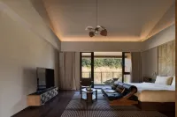 Solowandering· Fuxi Riverside Hotel - Parvekkeita