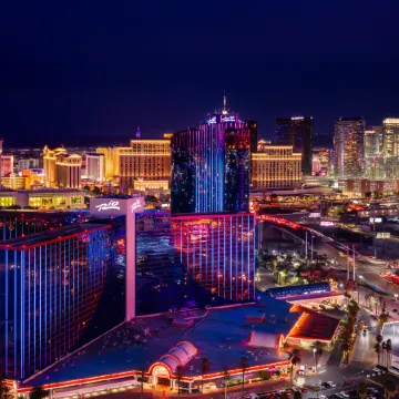 Rio Hotel & Casino, a Destination by Hyatt Hotel Отели рядом с достопримечательностью «Вулкан отеля Mirage»