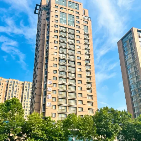 Fillmore Hotel (Qingdao Shilaoren Beach Tong'an Road Subway Station)