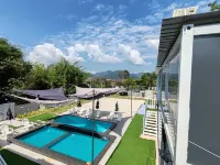 Galaxy Homestay (Muslim) Hotels near MAPS Perak