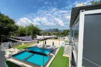 Galaxy Homestay (Muslim)