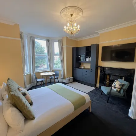 Melbury Rooms & Studios