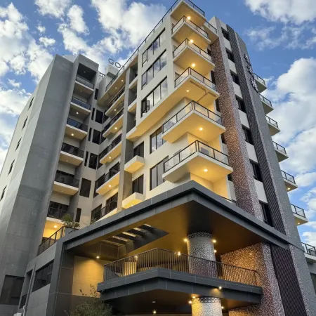 Tai Hu hotspring Hotel Отели рядом с достопримечательностью «Канатная дорога над озером Солнца и луны»
