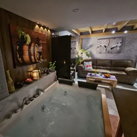 Warm Private JACUZZI Apartment - TBILISI by N A T Suite
