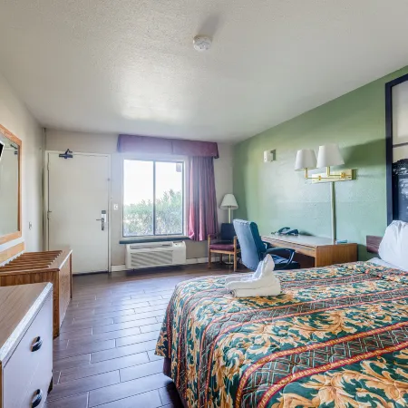 Townhouse Barstow On Historic Route 66 CA  I 15