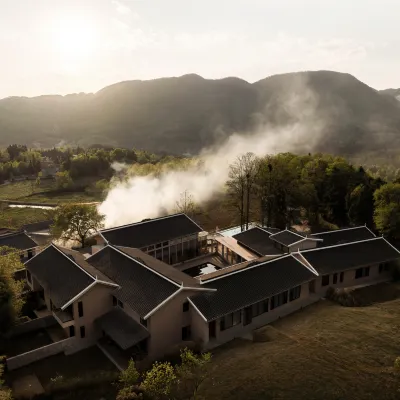 Hundred-mile Azalea ·Jianglu Saga Villa Hotels near Baili Azalea Scenic Area