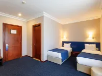 Cruise Hotel Отели рядом с достопримечательностью «Станция метро Грмагеле»