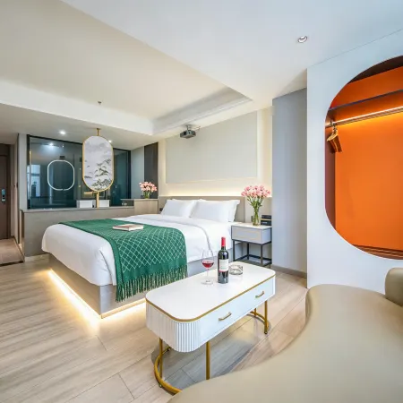 Xiangyu Shiguang Hotel (Puning Liusha People's Park)