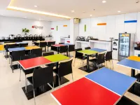 Amaris Hotel Senen - 2 stelle