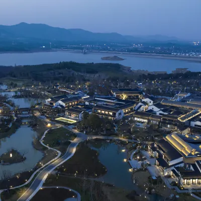 Yixing loong retreat xishan hotel Hotels near Zhang Gong Cave