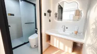 Yilu Harbor Hotel (Linze colorful Danxia store) - 2-Star