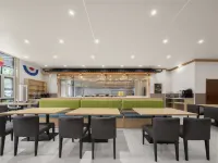 白玉蘭飯店（長白山北坡遊客集散中心店） - 山景