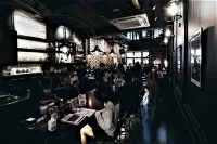 Man Cave Hostel - bar