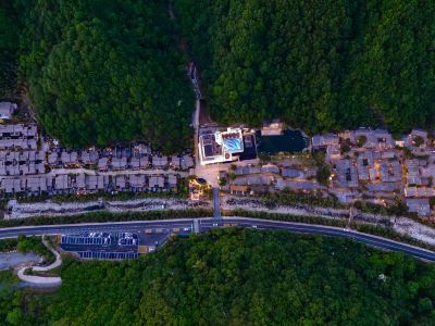 Blossom Land Zhongnan Mountain Villge