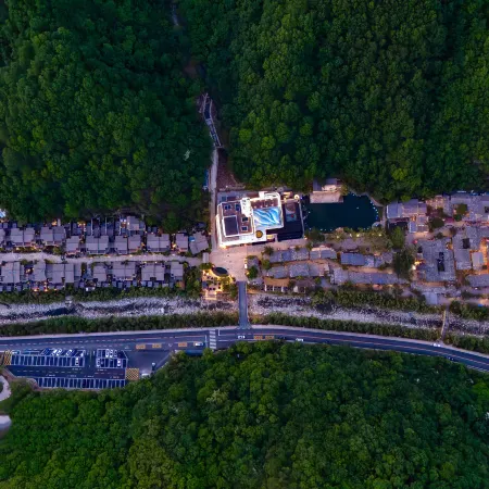 Blossom Land Zhongnan Mountain Villge