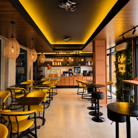 GOLDEN SEASON HOTEL